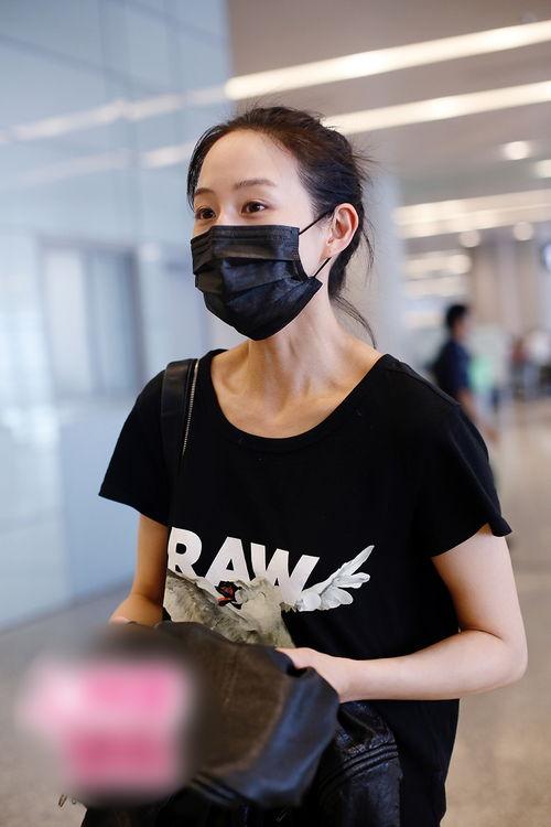 明星不戴蓝色口罩,不戴蓝色口罩，依旧魅力四溢